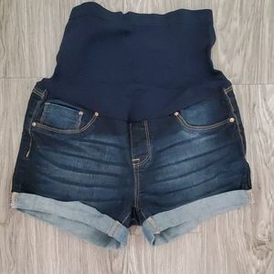 Maternity shorts